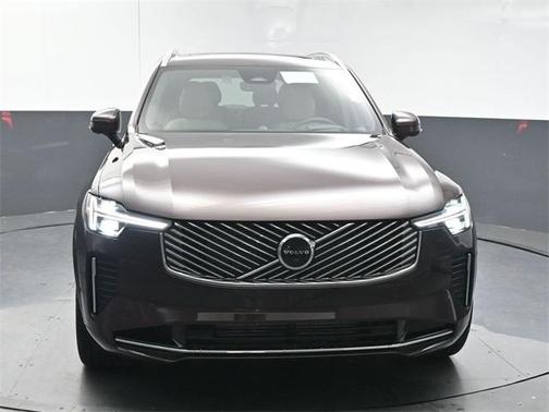 2025 Volvo XC90 Plug-In Hybrid T8 Ultra 6-Seater