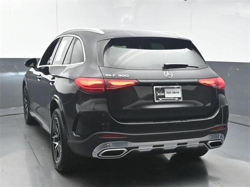 2025 Mercedes-Benz GLC 300 Base