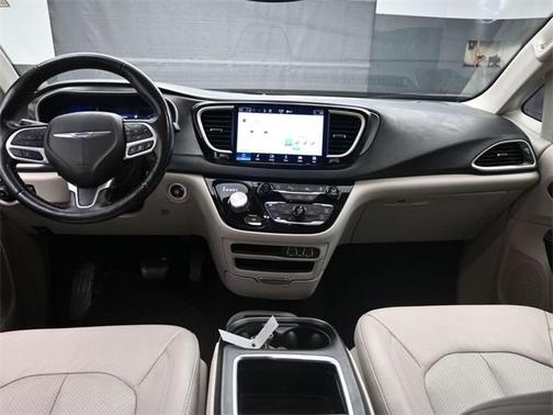 2021 Chrysler Pacifica Touring-L