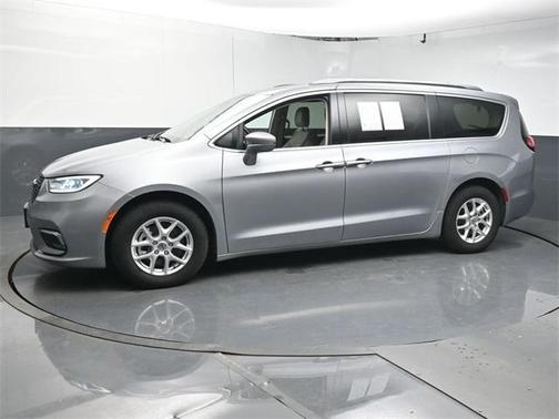 2021 Chrysler Pacifica Touring-L