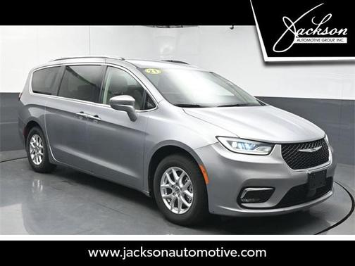 2021 Chrysler Pacifica Touring-L