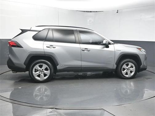 2019 Toyota RAV4 Hybrid XLE