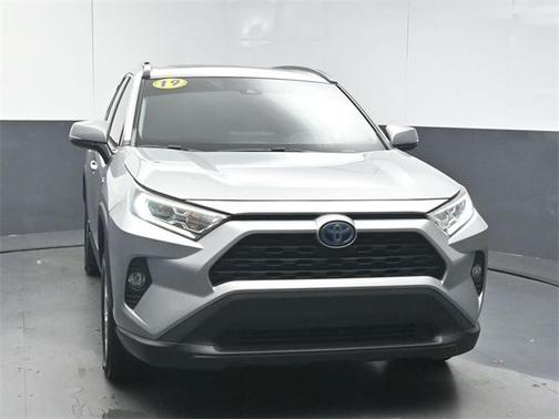 2019 Toyota RAV4 Hybrid XLE