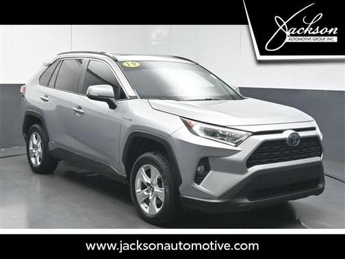 2019 Toyota RAV4 Hybrid XLE