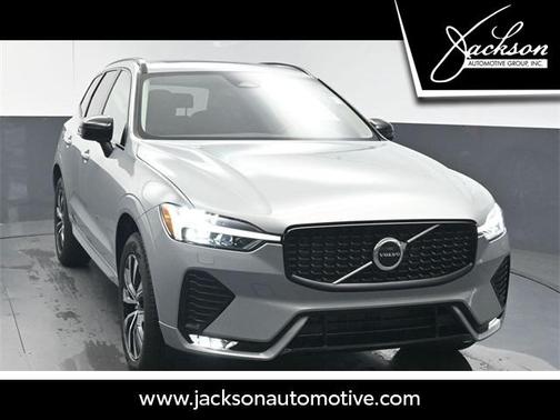 2025 Volvo XC60 B5 Core