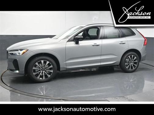 2025 Volvo XC60 B5 Core