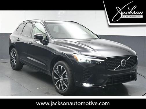 2025 Volvo XC60 B5 Plus