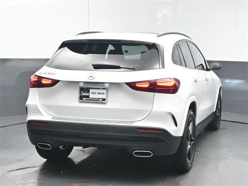 2025 Mercedes-Benz GLA 250 Base