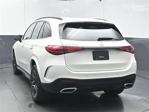 2026 Mercedes-Benz GLC 300 Base