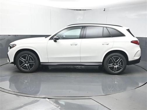 2026 Mercedes-Benz GLC 300 Base