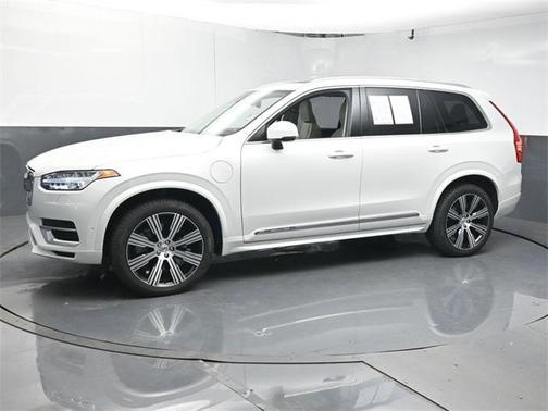 2024 Volvo XC90 Recharge Plug-In Hybrid T8 Ultimate Bright Theme 7-Seater