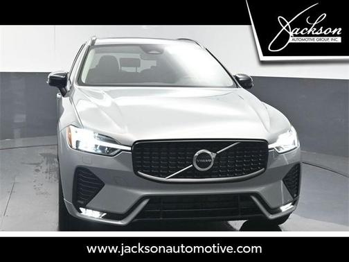 2025 Volvo XC60 B5 Core