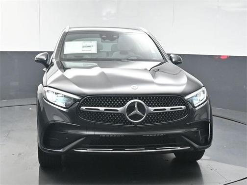 2026 Mercedes-Benz GLC 300 Base