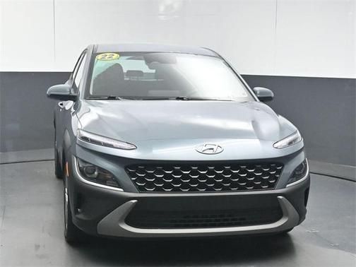 2022 Hyundai KONA SE