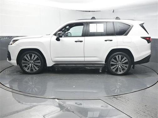 2022 Lexus LX 600 Luxury