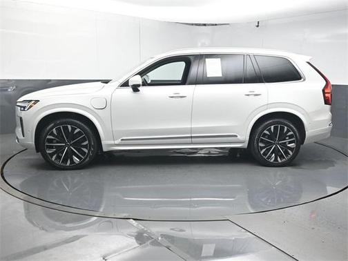 2025 Volvo XC90 Plug-In Hybrid T8 Ultra 7-Seater