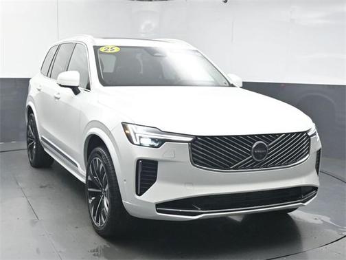 2025 Volvo XC90 Plug-In Hybrid T8 Ultra 7-Seater