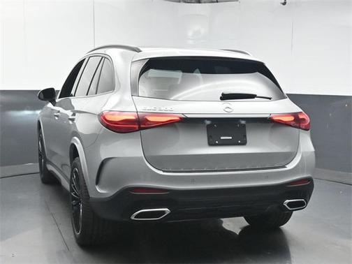 2026 Mercedes-Benz GLC 300 Base