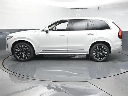 2025 Volvo XC90 B6 Plus 7-Seater
