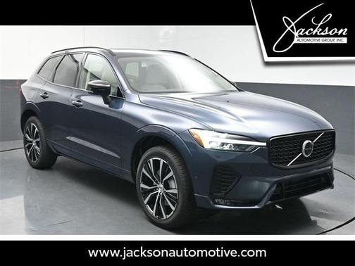 2025 Volvo XC60 B5 Plus