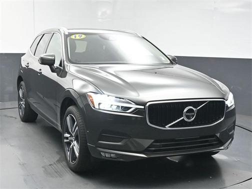 2019 Volvo XC60 T6 Momentum