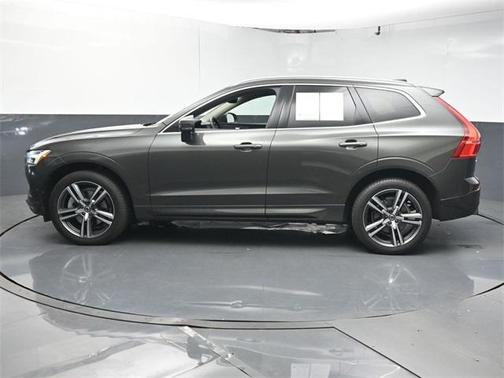 2019 Volvo XC60 T6 Momentum