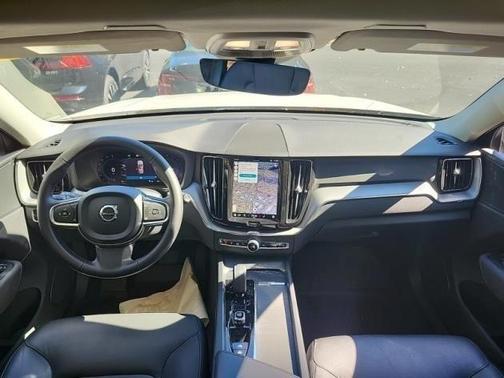 2024 Volvo XC60 B5 Core