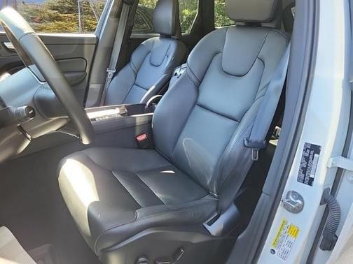 2024 Volvo XC60 B5 Core