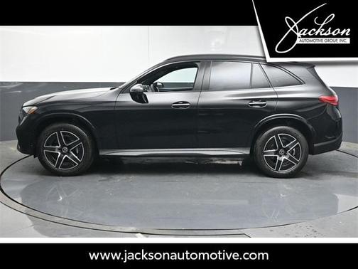 2025 Mercedes-Benz GLC 300 Base