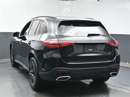 2025 Mercedes-Benz GLC 300 Base