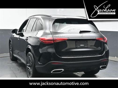 2025 Mercedes-Benz GLC 300 Base