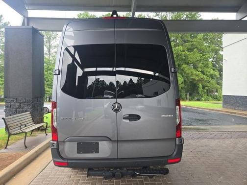 2024 Mercedes-Benz Sprinter 2500 144 WB Standard Roof Passenger