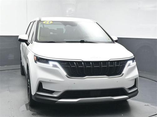 2024 Kia Carnival EX