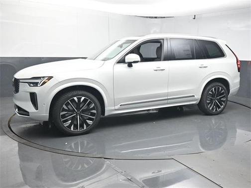 2026 Volvo XC90 B6 Plus 7-Seater