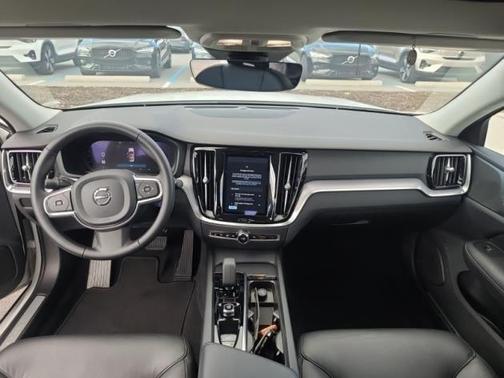 2024 Volvo S60 B5 Core Dark Theme
