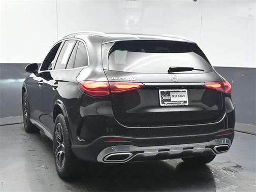 2025 Mercedes-Benz GLC 300 Base