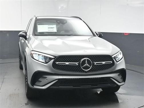 2026 Mercedes-Benz GLC 300 Base