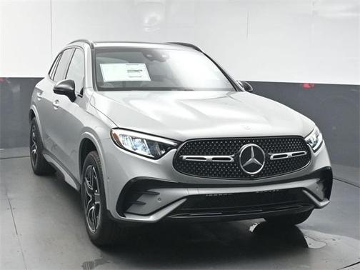 2026 Mercedes-Benz GLC 300 Base