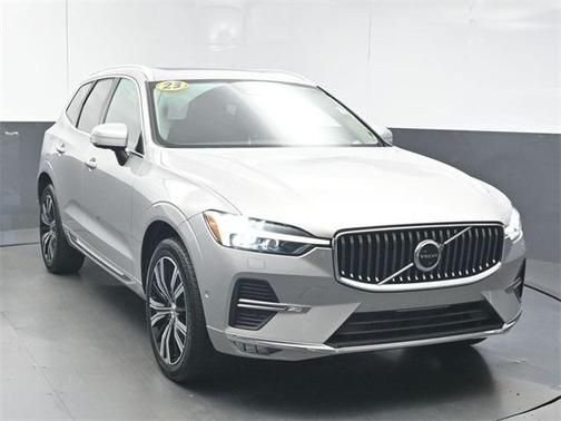 2023 Volvo XC60 B5 Plus Bright Theme