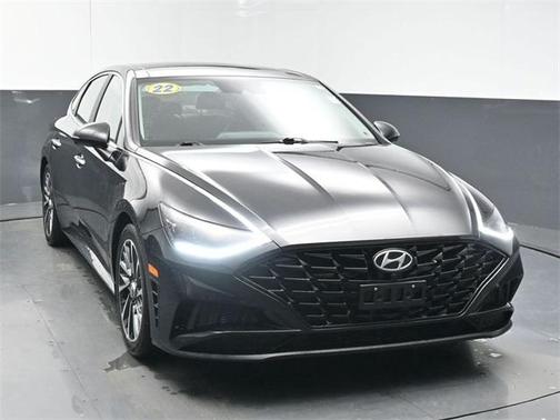 2022 Hyundai SONATA Limited