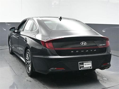 2022 Hyundai SONATA Limited