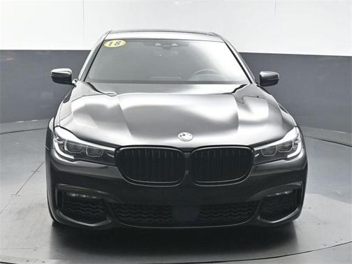 2018 BMW 740 i