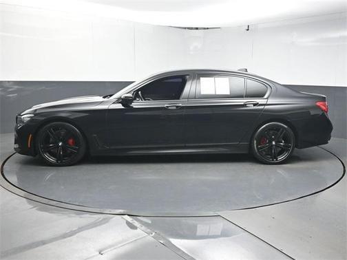 2018 BMW 740 i