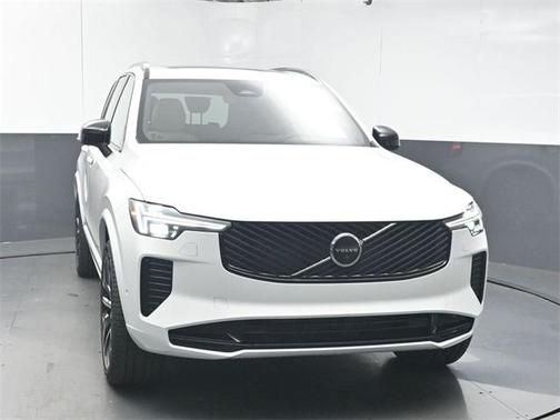 2026 Volvo XC90 B6 Ultra Dark Theme 7-Seater