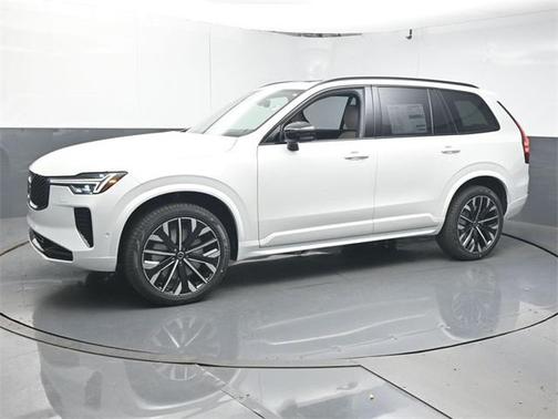 2026 Volvo XC90 B6 Ultra Dark Theme 7-Seater