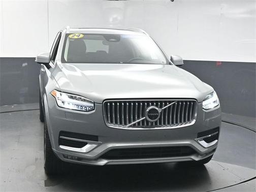 2024 Volvo XC90 B6 Plus Bright Theme 7-Seater