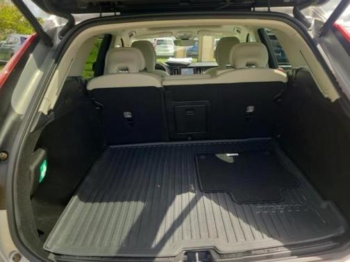 2024 Volvo XC60 B5 Core