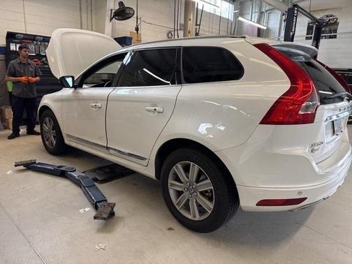2017 Volvo XC60 T5 Inscription