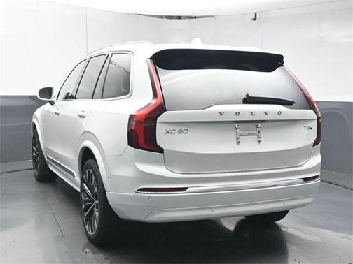 2026 Volvo XC90 Plug-In Hybrid T8 Ultra 7-Seater
