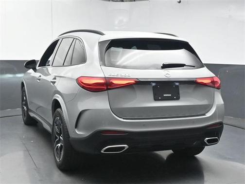 2025 Mercedes-Benz GLC 300 Base